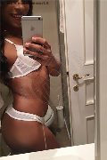 Roma Trav Thais Melo 388 32 39 396 foto selfie 170